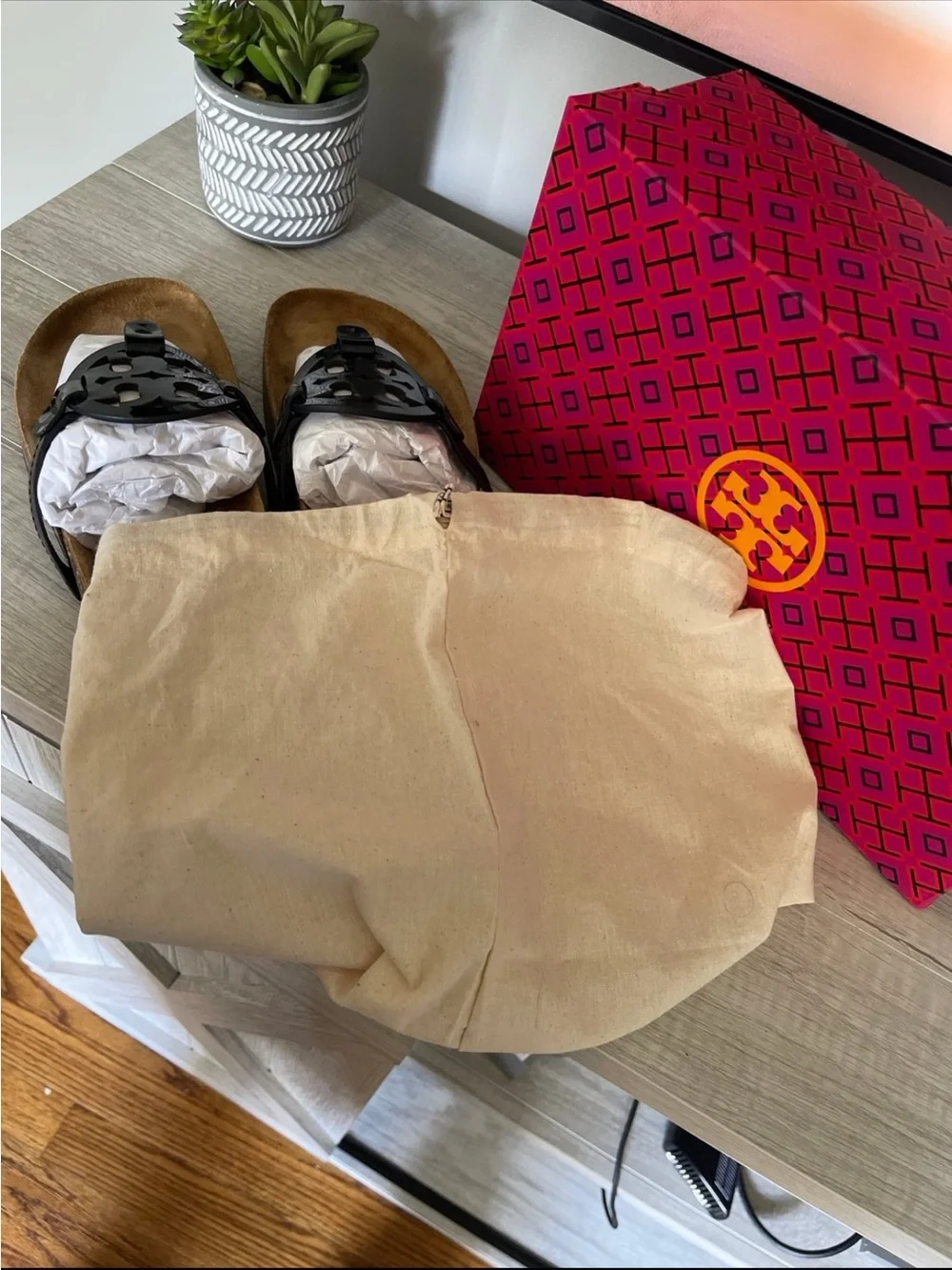 Tory Burch tory burch